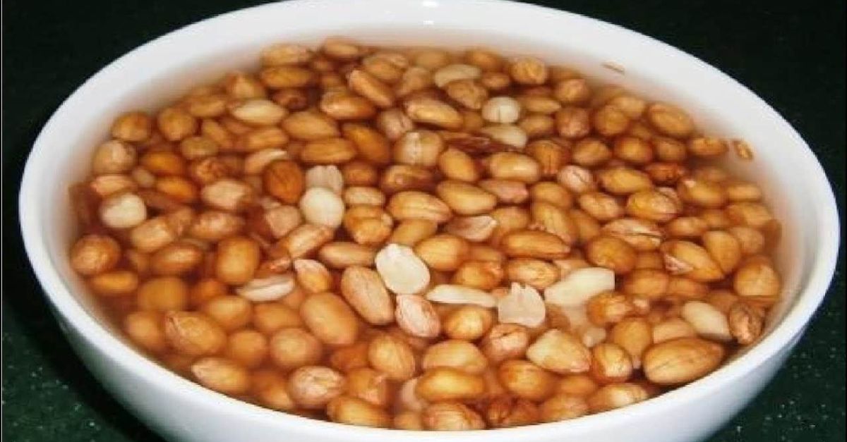Soaked Peanuts If you are also troubled by these problems, then do not eat soaked peanuts even by mistake, otherwise you may have to repent
