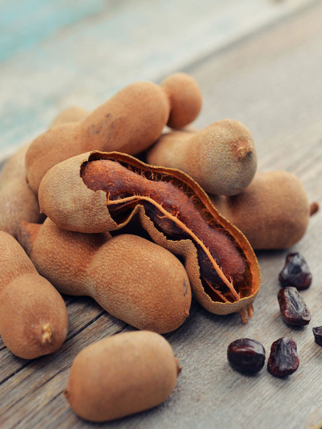 Many of us like the taste of tamarind, it is also beneficial for our health. Know its 4 benefits here.