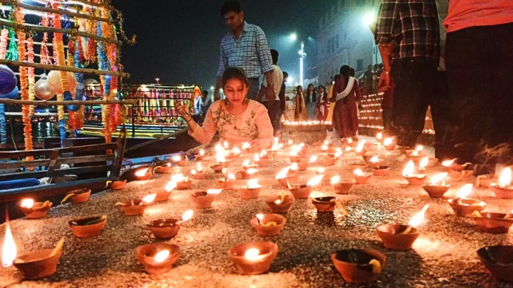 1 लाख दीपों से जगमगाएगी चित्रकूट धर्मनगरी, राम नवमी का विशेष समारोह की तैयारी